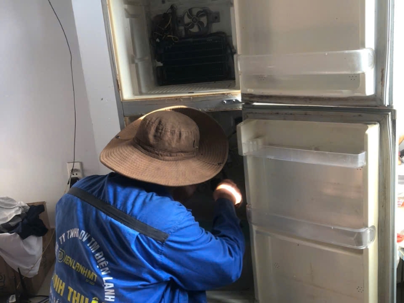 Địa chỉ sửa tủ lạnh chuyên nghiệp tại Điện Lạnh MT