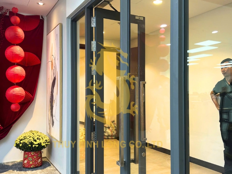 Thủy Linh Long - Địa chỉ lắp đặt cửa tự động chất lượng