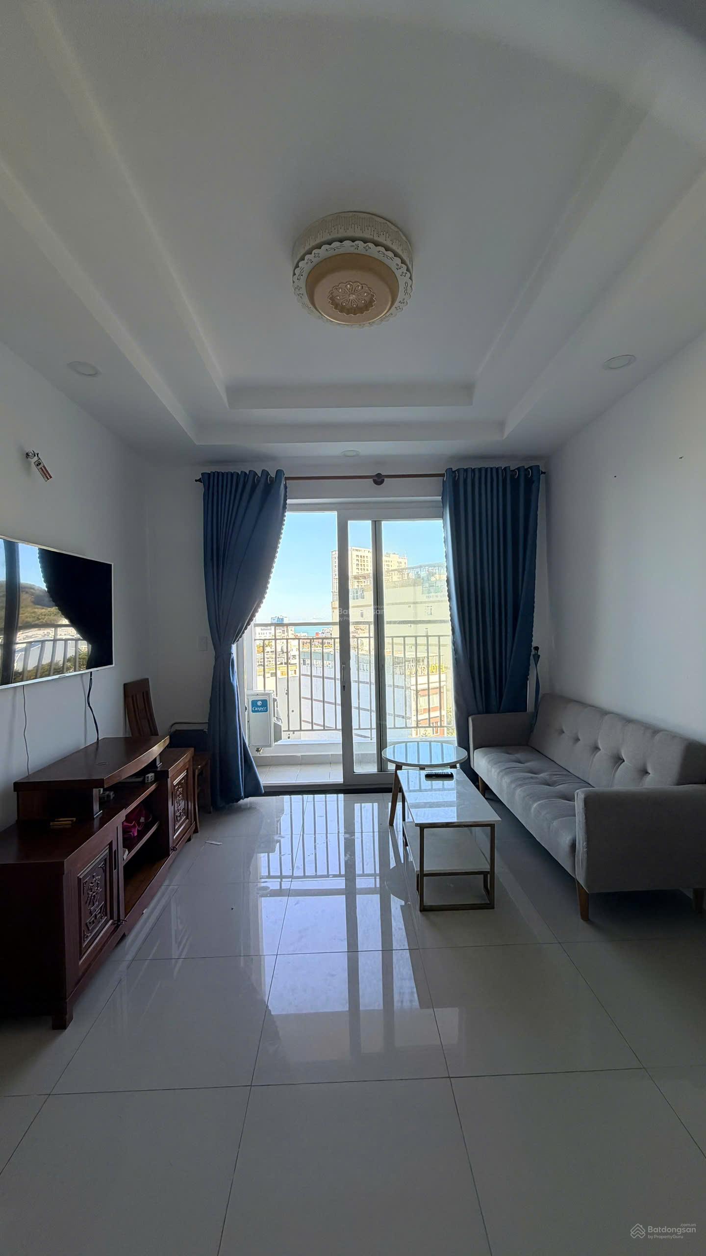 Cần bán căn 3 phòng 108.08m2 CC Vũng Tàu Melody, giá 4.550 tỷ, full nội thất. Lh em Yến 0792 366 ***