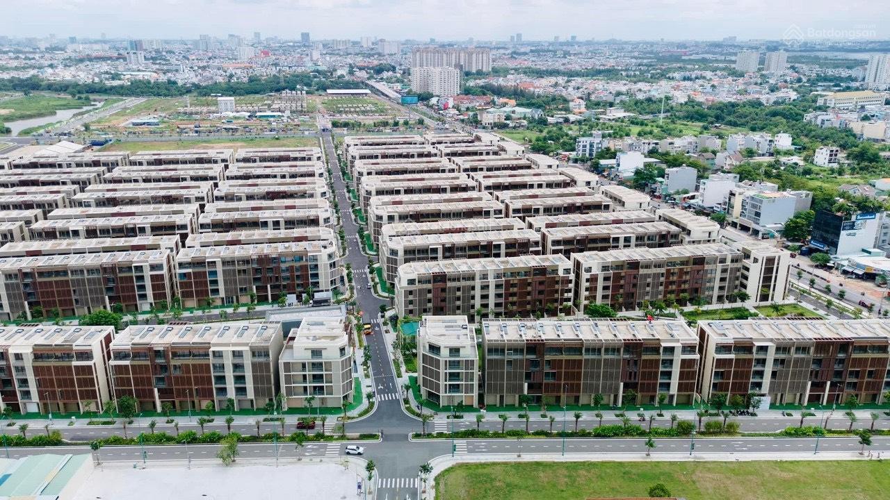 Bán đất nền tại KDC Nam Long, 14,8 tỷ DT 140 m², Dt 240m² giá 22,8 tỷ, hàng hiếm giá tốt