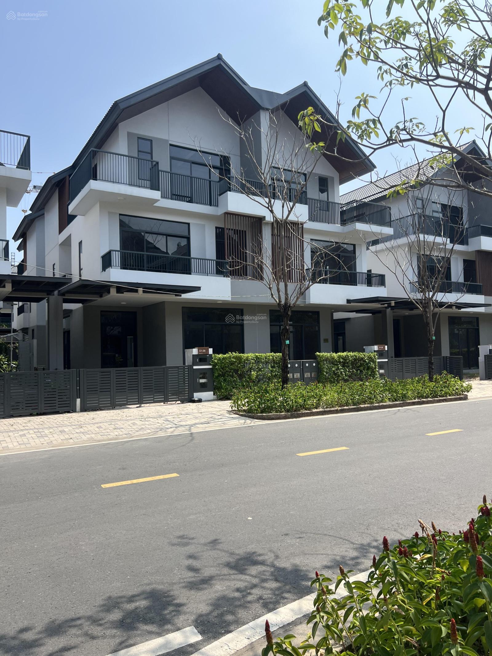 Bán gấp shophouse tại Khu đô thị ID Junction, 11 tỷ, 142m2 đối diện trường học