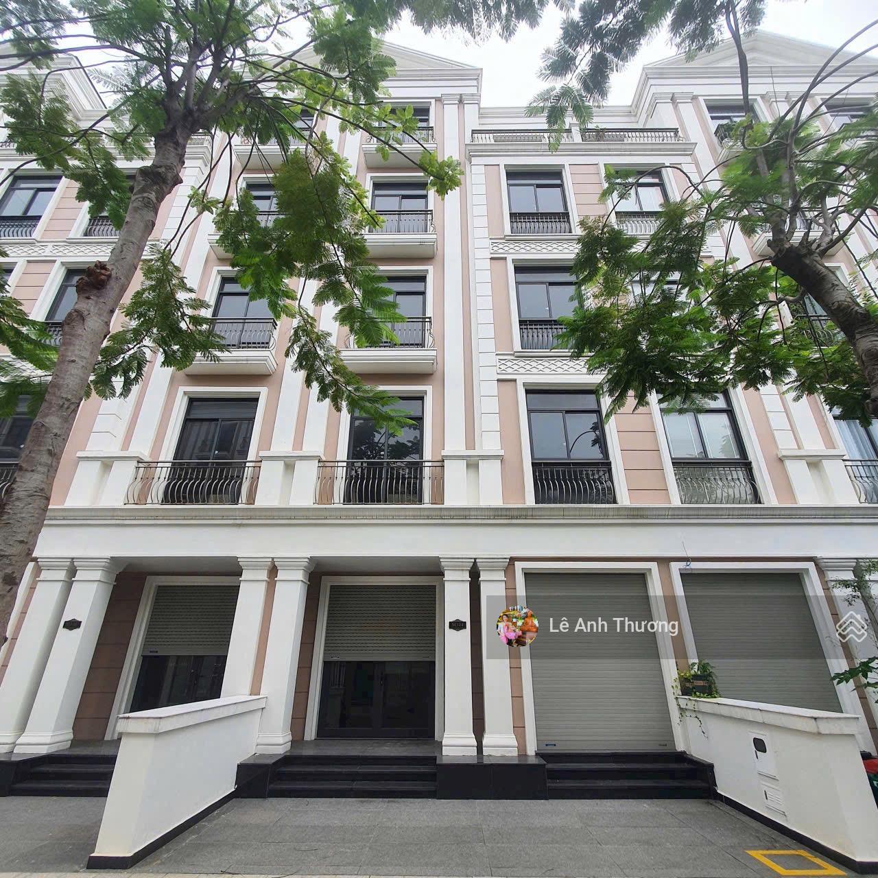 Chính chủ gửi bán lỗ nhà phố Vinhomes Grand Park trục dưỡng sinh, 23,9 tỷ, 144 m2, sổ hồng