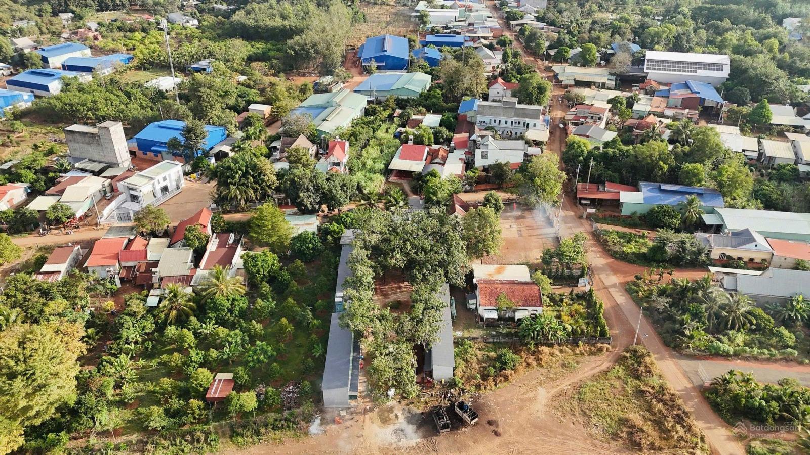 Bán nhà mặt phố ĐT 757, giá 735 triệu, 60m2, giá cực chất, view đẹp
