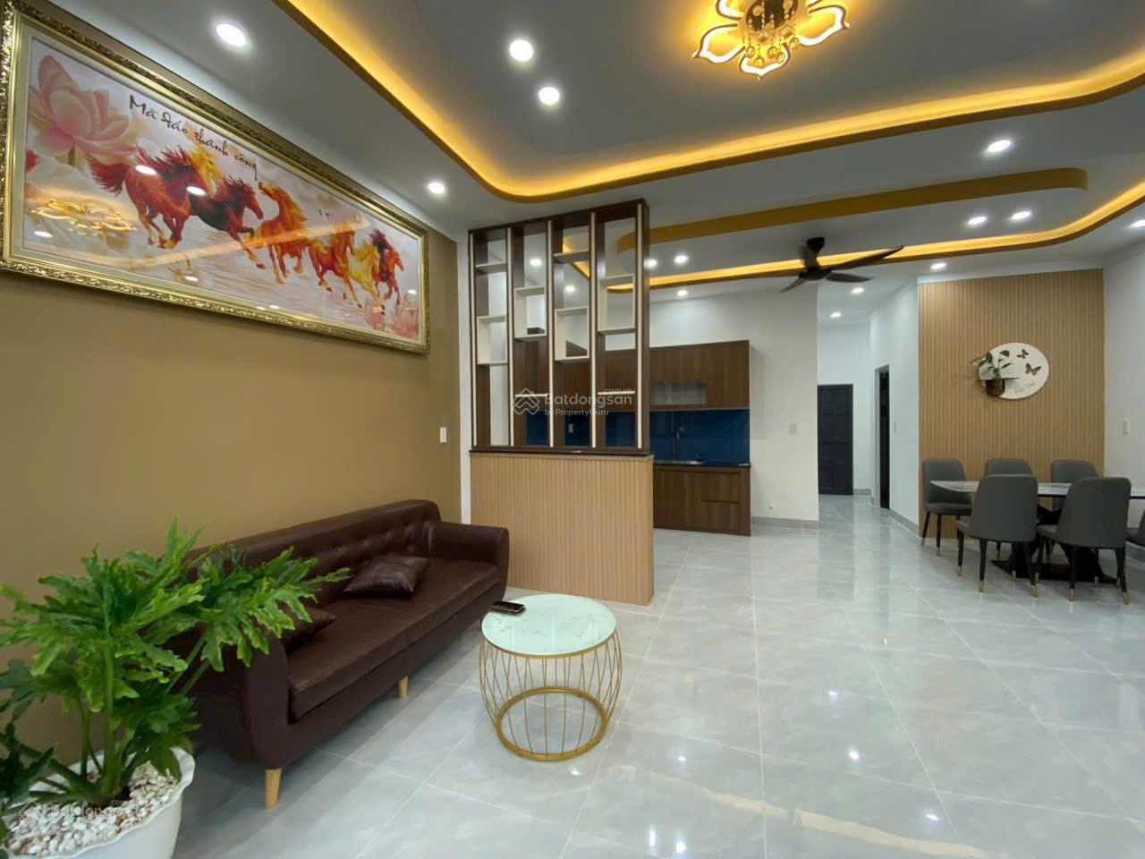 Bán nhà riêng Quốc lộ 13, chợ Mỹ Thạnh Bến Cát, 2,4 tỷ, 127m2, hàng hiếm tại Bình Dương