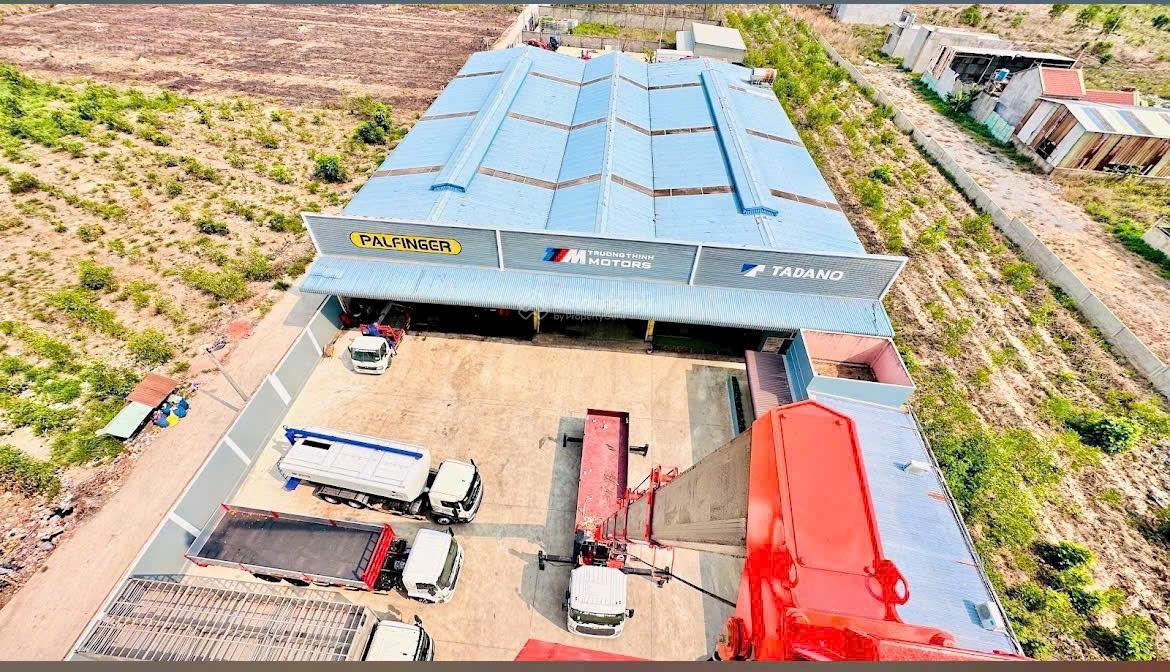Bán nhà xưởng 4500m2 góc 2 mặt tiền đẹp còn mới tại Phước Tân, Biên Hòa, ngang 36m, NH 40m sổ riêng